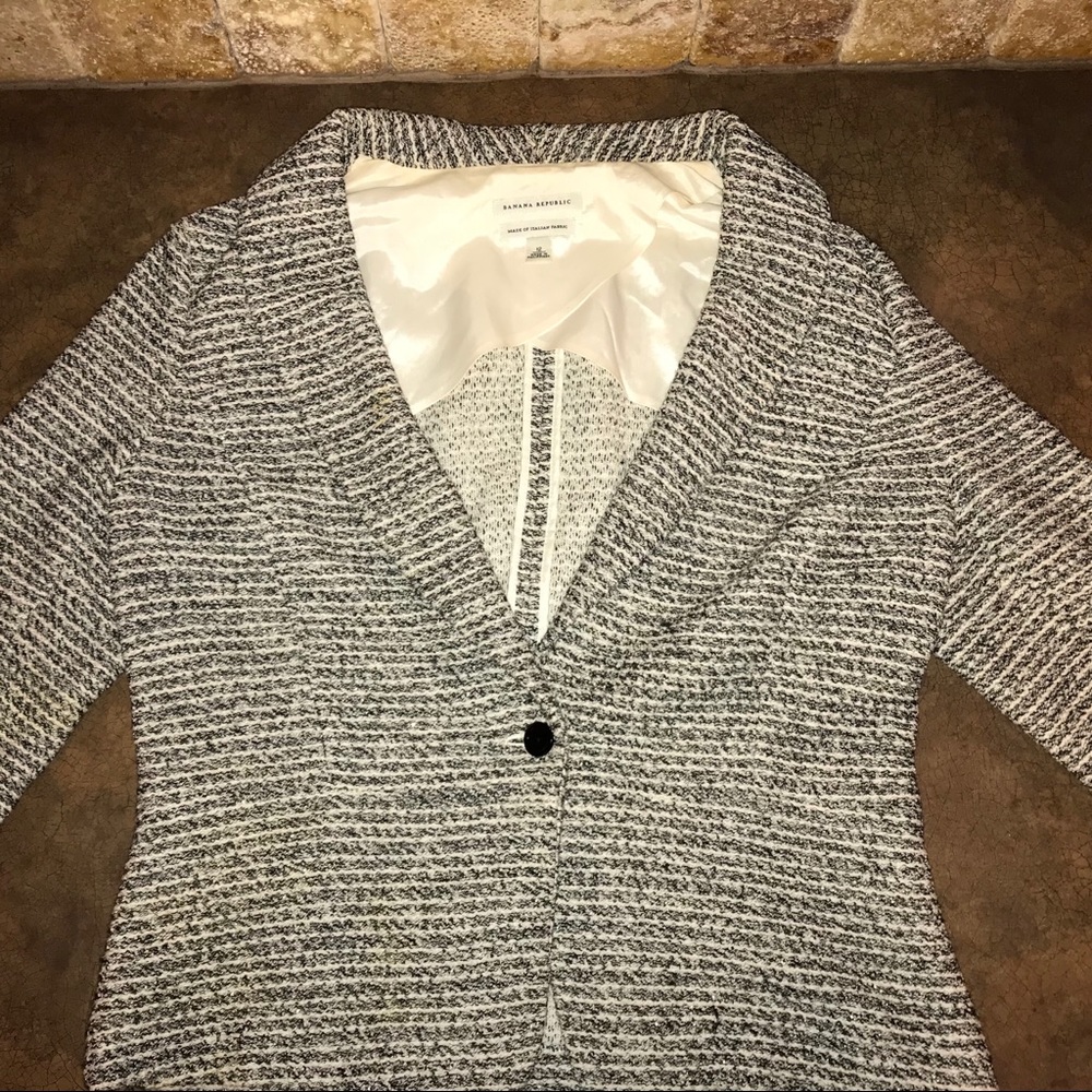 Cream / Black Banana Republic Blazer with Sparkles